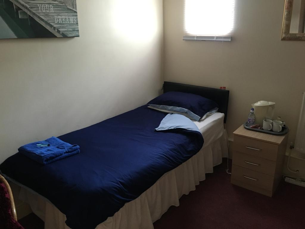 Duke Of Edinburgh Hotel Swindon Ngoại thất bức ảnh