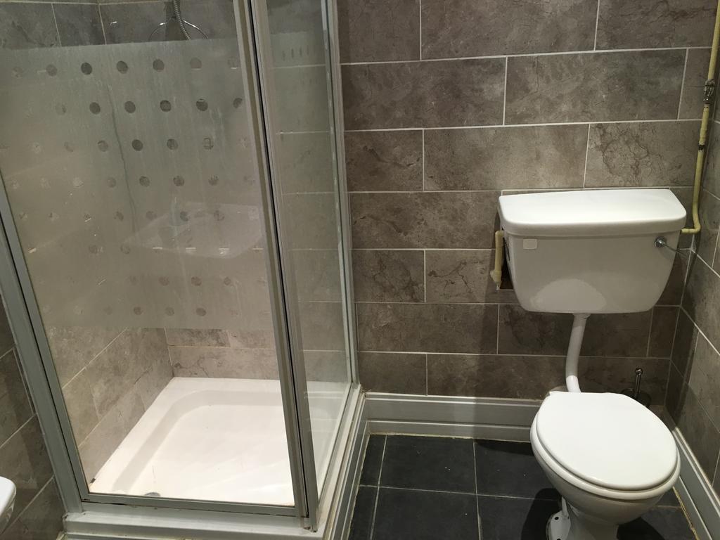 Duke Of Edinburgh Hotel Swindon Ngoại thất bức ảnh