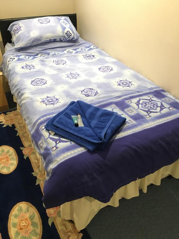 Duke Of Edinburgh Hotel Swindon Ngoại thất bức ảnh
