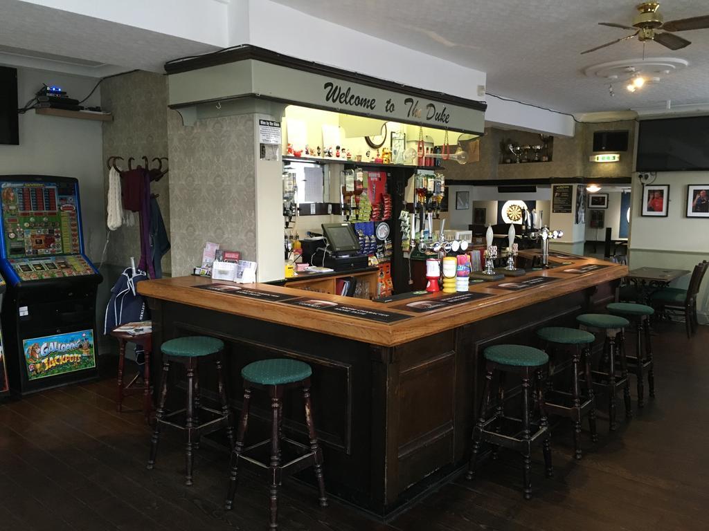 Duke Of Edinburgh Hotel Swindon Ngoại thất bức ảnh